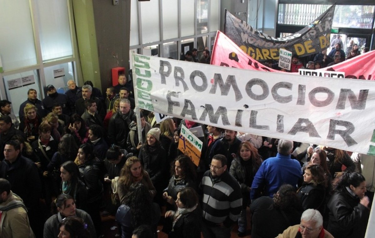 Suoem Córdoba presiona por efectivización de empleados