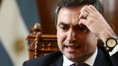 Córdoba: Por el yoga en el Concejo, Mestre desautorizó públicamente al viceintendente