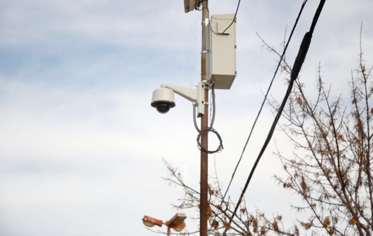 Comenzaron a instalar las cámaras de seguridad en Plottier