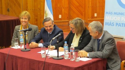 Financian millonarias obras de gas, cloacas y nueva planta depuradora para Bariloche