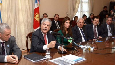 La gobernadora de Santiago y De Vido firmaron convenios por obras que superan los 900 millones de pesos