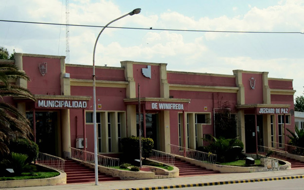 Winifreda_municipalidad1