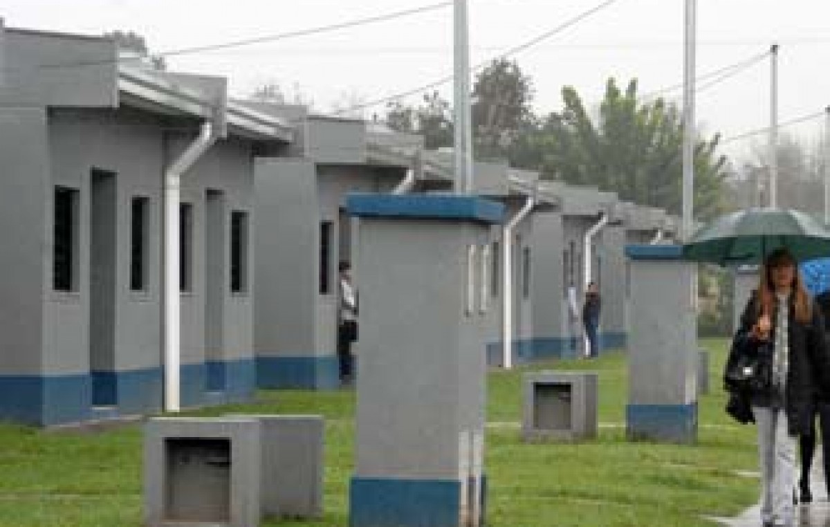 Yerba Buena: entregaron viviendas a familias de El Corte