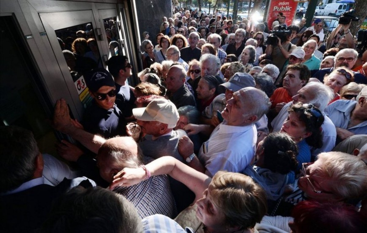 Grecia: los jubilados son las primeras víctimas del corralito