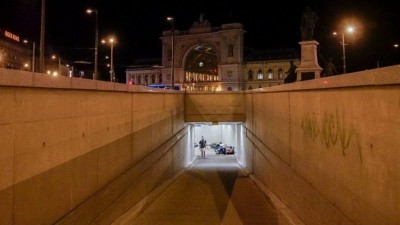 Hungría comenzó a levantar un muro para frenar a los inmigrantes