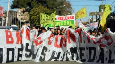 Marcha y reclamo en Escobar para frenar a los countries que ya coparon el 40% de los humedales