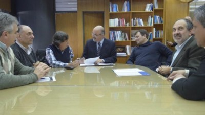 Capacitan dirigentes gremiales para las paritarias municipales bonaerenses