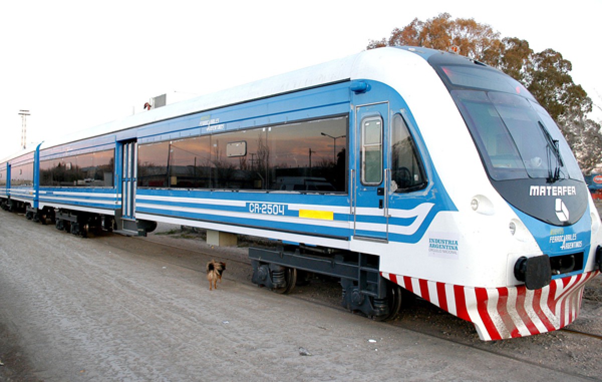 Neuquén: El tren llega en medio de una enorme expectativa