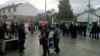 Trabajadores municipales de Ushuaia realizan asambleas informativas en reclamo de un incremento salarial