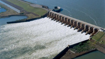 Emitieron un alerta por las crecidas en el río Paraná