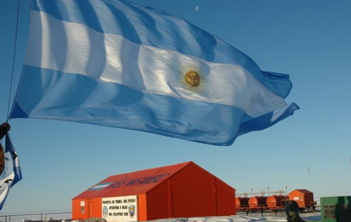 Crean un fondo de mil millones de pesos para conectar Santa Cruz y Tierra del Fuego con la Antártida