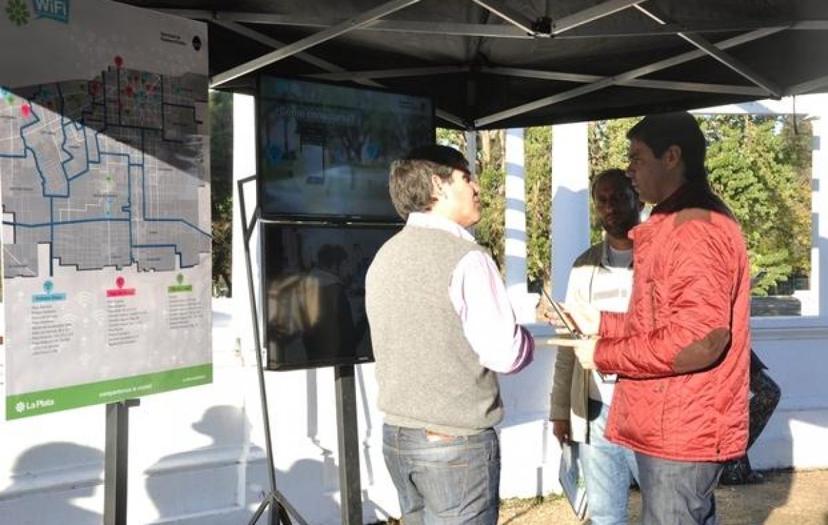 Extienden la red de Wifi gratuito a espacios verdes de distintos barrios de La Plata