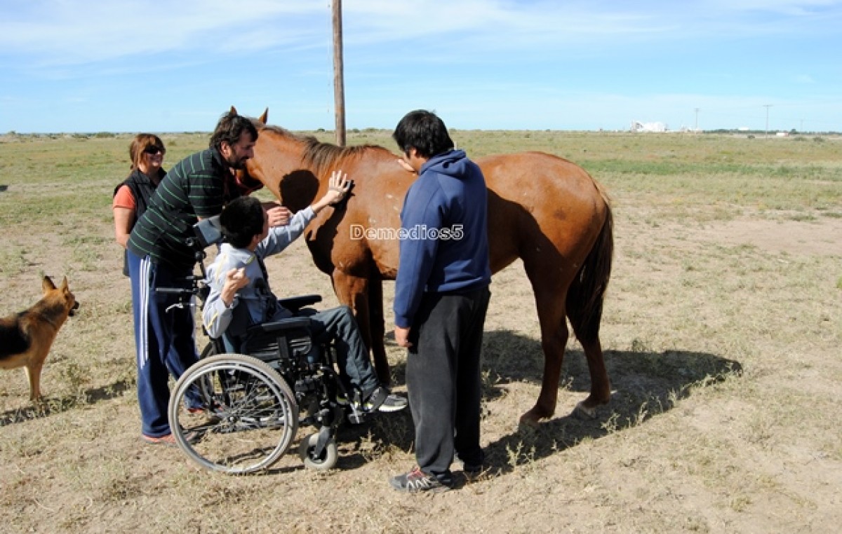 San Antonio Oeste, ciudad con Escuela Municipal de Equinoterapia