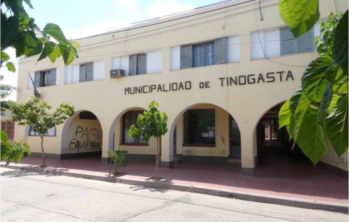 Tinogasta: «El pase a planta de los becados es inviable»