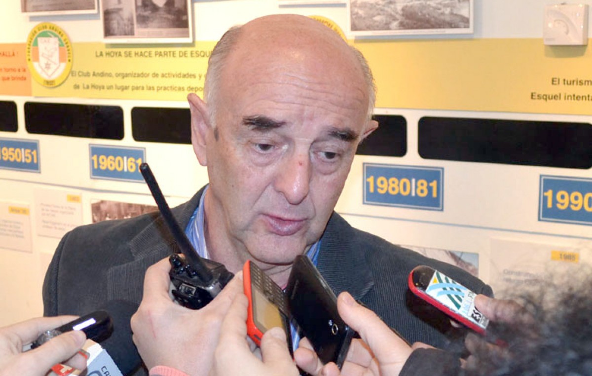 El Intendente de Esquel defendió el concurso para ocupar cargos directivos dentro del Municipio