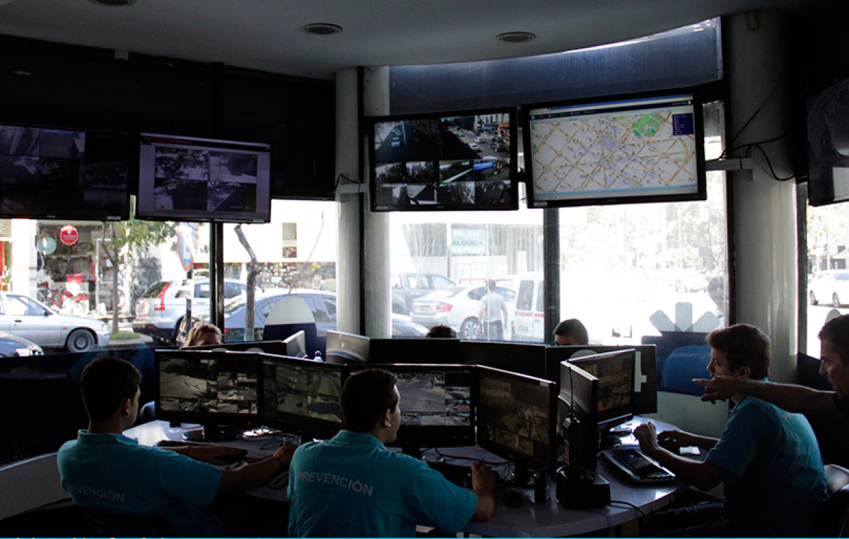 Buscan agilizar los servicios en el IOMA con la fibra óptica de la Comuna Platense