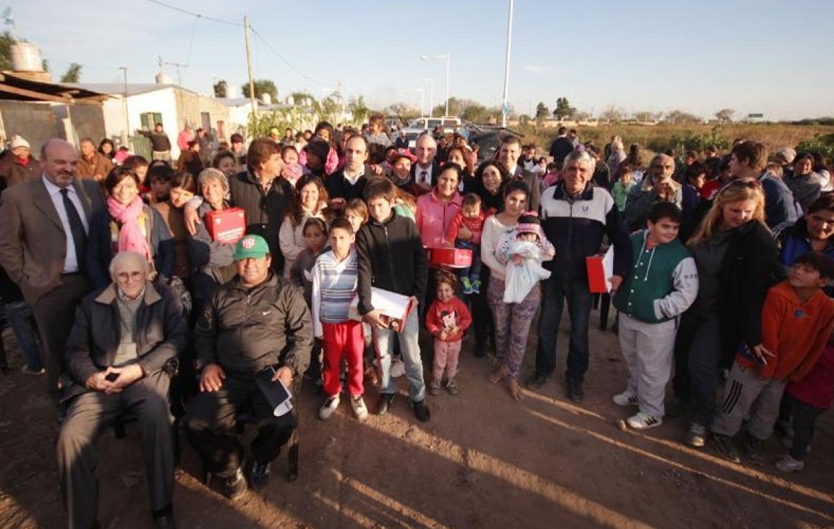 Ya se entregaron 28 nuevas viviendas en la Costanera de Santa Fe
