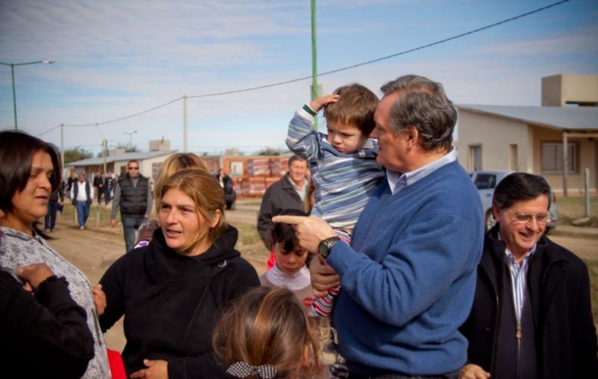 Construirán 1240 viviendas y obras de infraestructura en más de 70 localidades entrerrianas