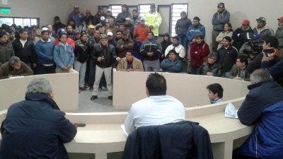 Municipales de Rosario de la Frontera apretaron a ediles por un aumento
