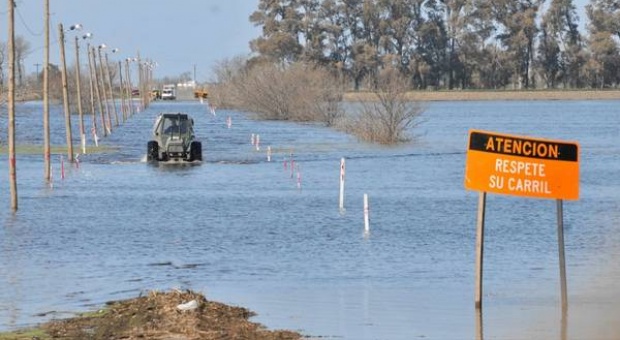 20150826143734_inundaciones_cuenca_del_salado_claima20150825_0225_28