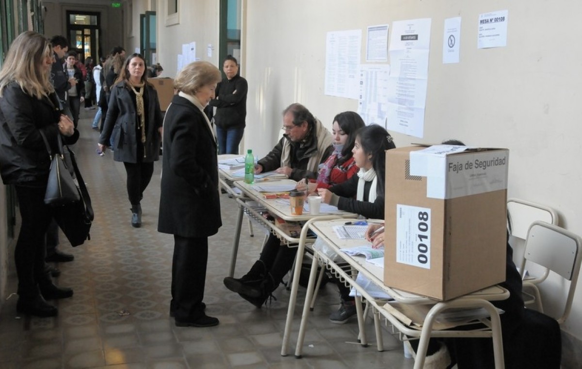 Córdoba: La UCR debe renovar el control de 34 pueblos, PJ de 32 y FpV de 6