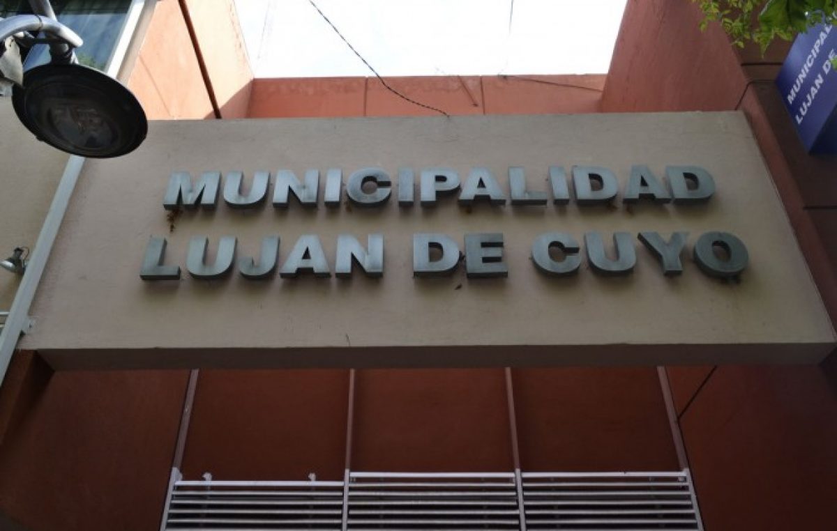 Persisten los problemas con el pago de haberes municipales en Santa Rosa y Luján