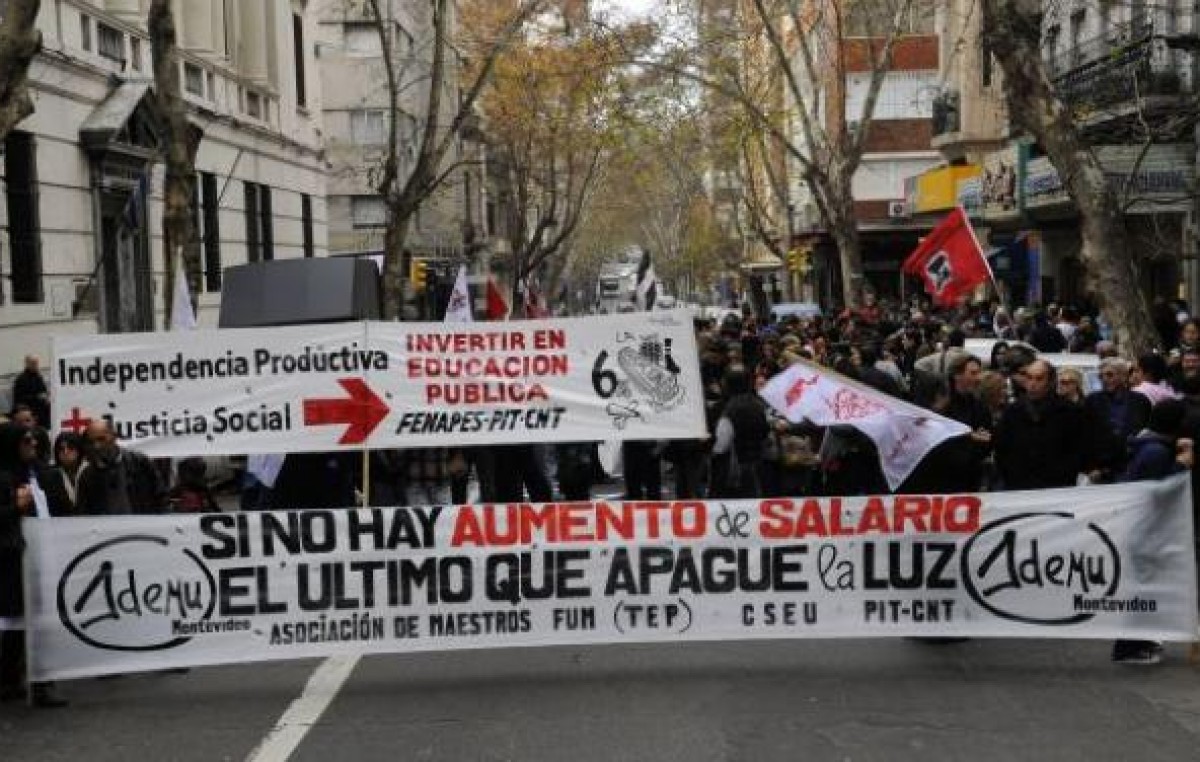 Gobierno uruguayo declara a la educación como servicio esencial