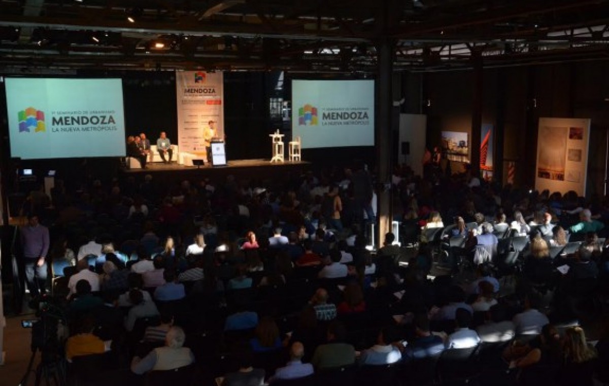 Urbanistas debaten cómo debería ser la Mendoza del futuro