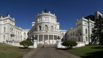 En La Plata se presentan 21 candidatos a Intendente
