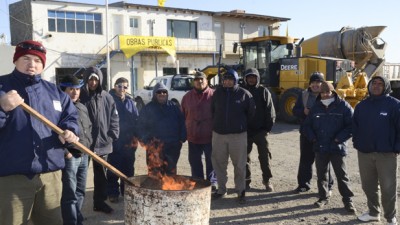 Municipales de Caleta Olivia retoman el paro total de actividades