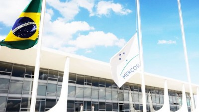 El titular del Senado brasileño propone terminar el Mercosur