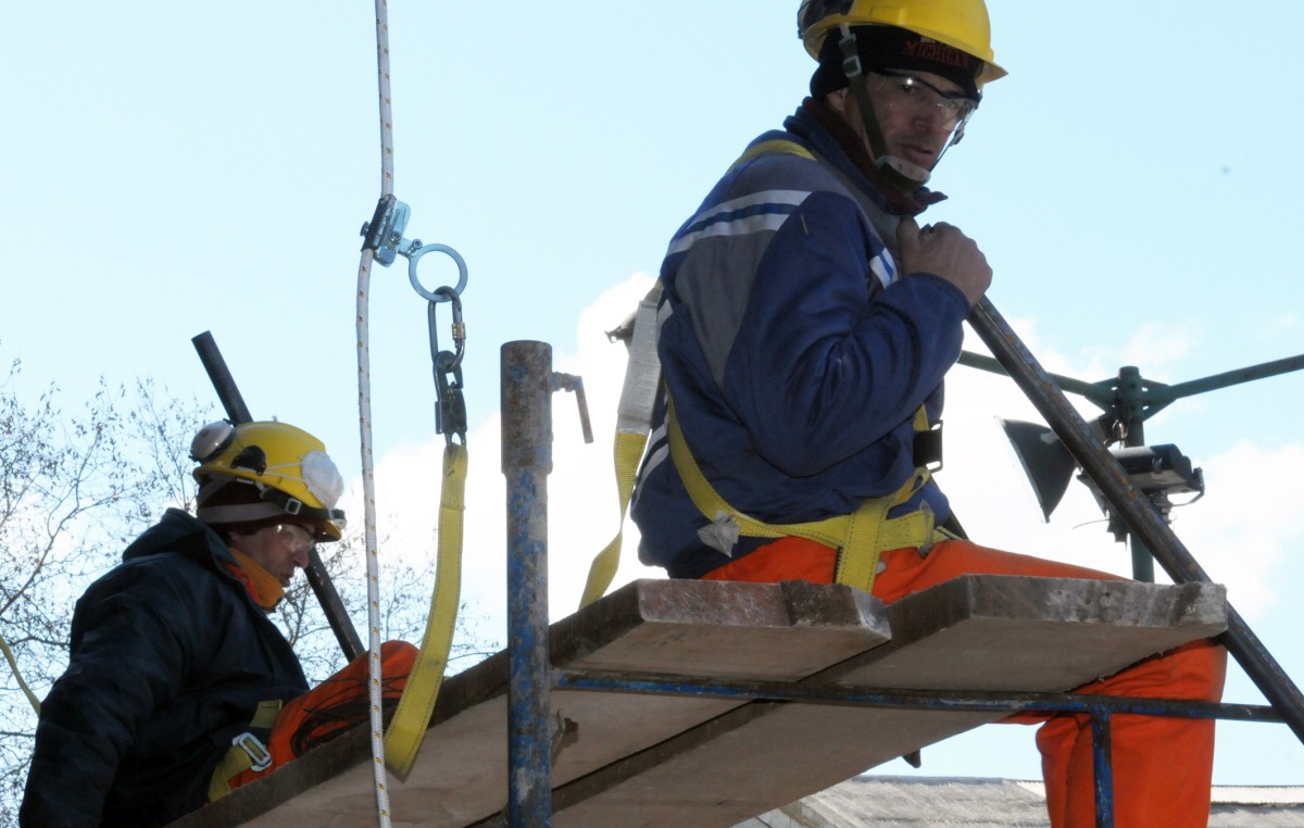 Bajó un 40% el índice de mortalidad laboral en industrias bonaerenses
