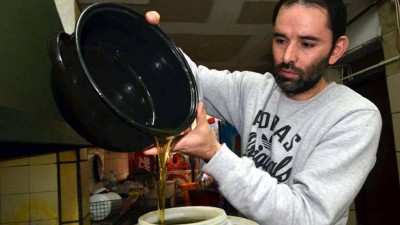 Plan de Reciclaje de la Comuna: En Junín reciclan aceite de las comidas para fabricar jabones