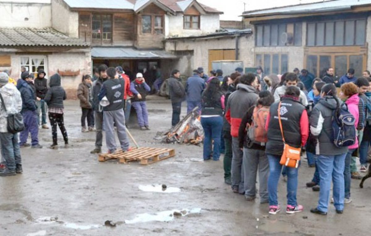 Pararon en Esquel los municipales