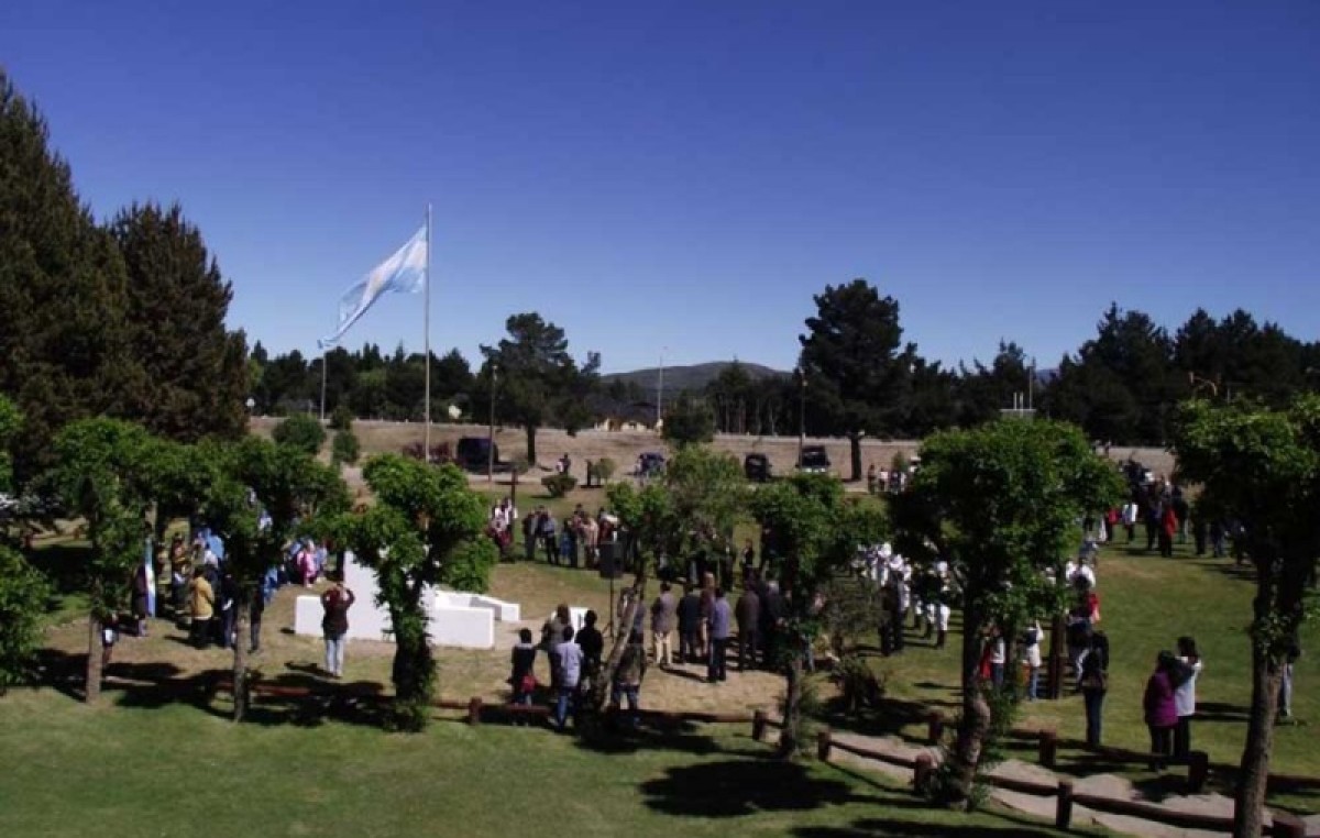 Aseguran que la Municipalidad de Dina Huapi duplicó la planta de empleados en 4 años