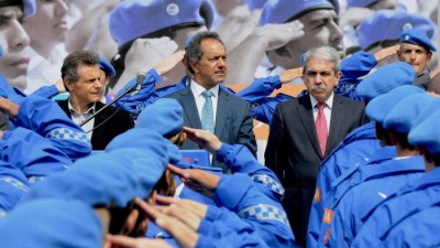Scioli encabezó el acto de egreso de los primeros agentes de la Policía Local en Mar del Plata