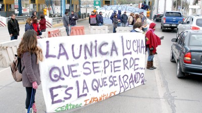 Cipolletti: Otra protesta en los puentes generó un caos en el tránsito
