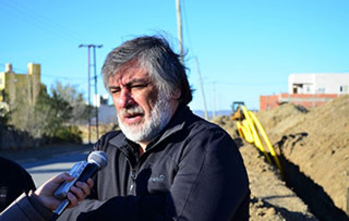 El Intendente de Caleta Olivia dio a conocer las Gestiones para pagar sueldos