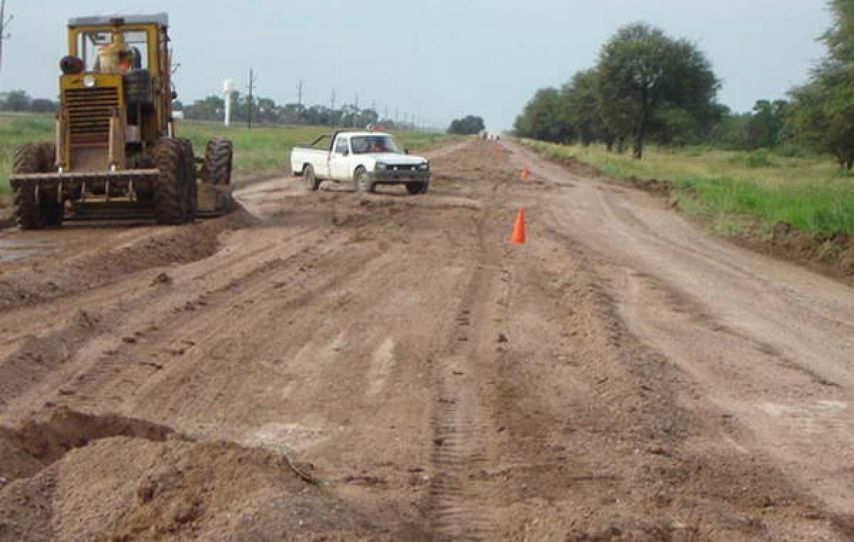 La gobernadora de Santiago aprobó obras públicas que beneficiarán al interior, Capital y Banda