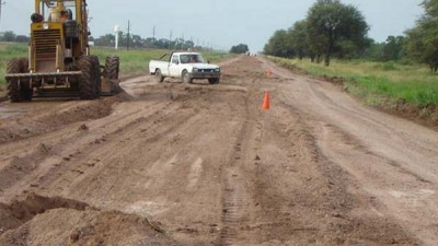 La gobernadora de Santiago aprobó obras públicas que beneficiarán al interior, Capital y Banda