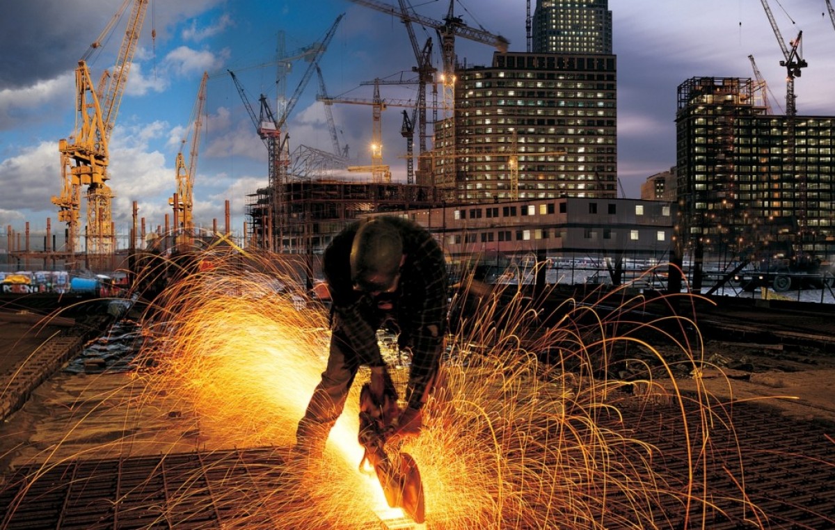 El sector de la construcción en la economía regional de Santa Fe y Paraná 