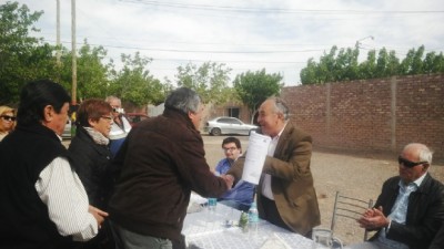 En Chimbas entregaron 500 árboles para forestar diferentes barrios y espacios verdes
