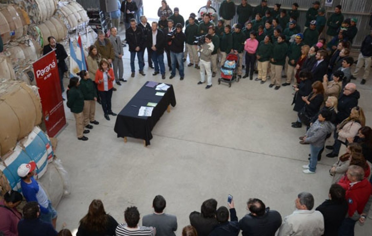 Paraná: Trabajadores de la planta de residuos podrán vender el material clasificado