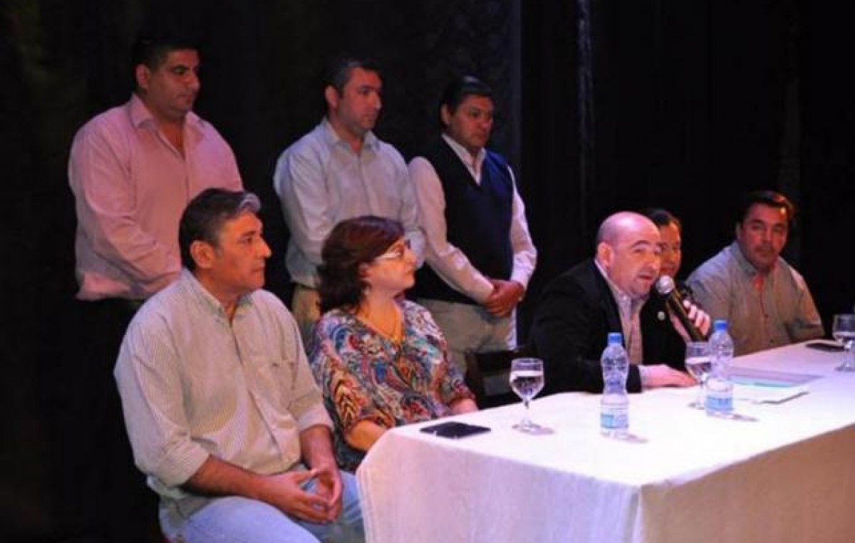 La Banda: Más de 100 empleados de la comuna pasaron a planta permanente