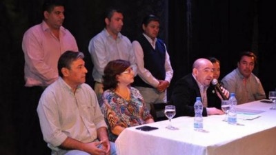 La Banda: Más de 100 empleados de la comuna pasaron a planta permanente