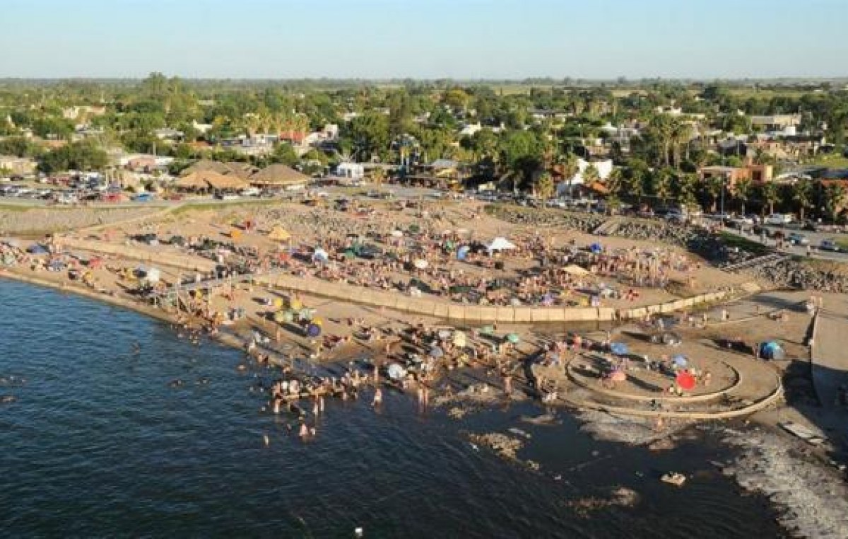 Invertirán $ 20 millones en extender la costanera de Miramar de Ansenuza