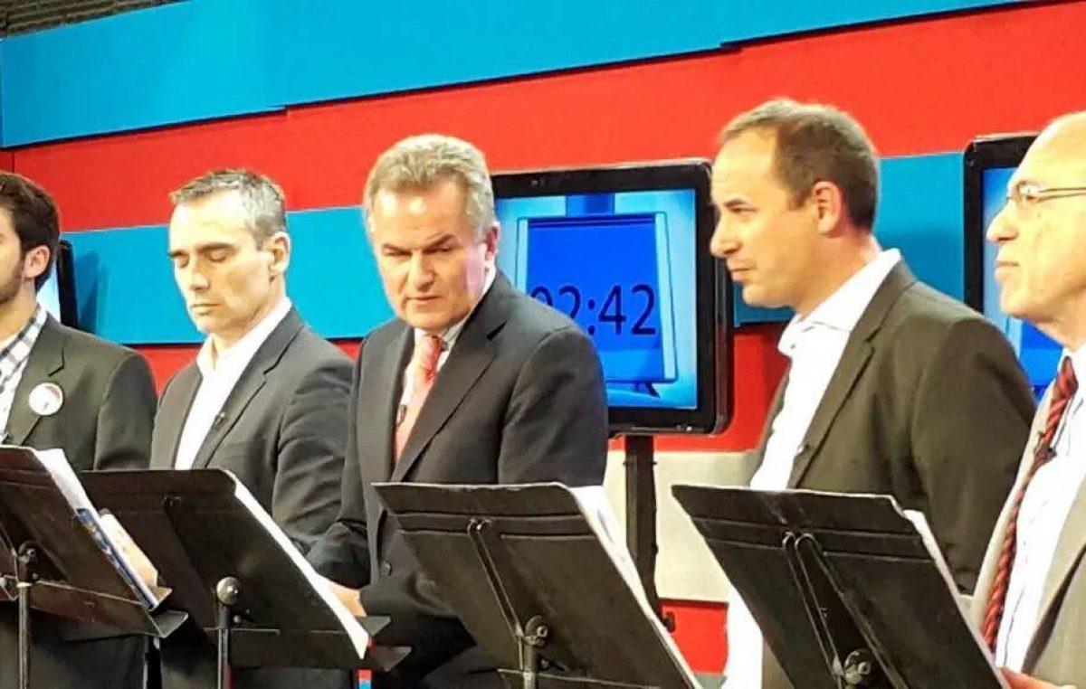 Los candidatos a intendente de Bahía debatieron a 10 días de las elecciones