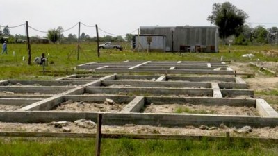 Corrientes: El Invico construye 50 viviendas en La Cruz