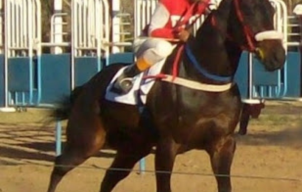 Se estrena el Hipódromo Municipal de Mercedes