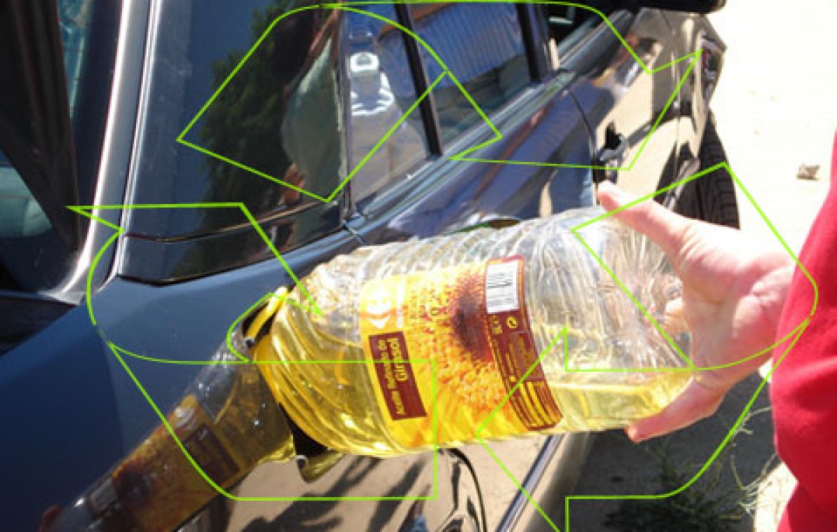 Vehículos municipales en Devoto usan combustible hecho con aceite usado